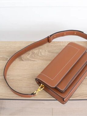 AALLYN LEATHER COGNAC INGRID BAG - Never Used - Suburb condition!